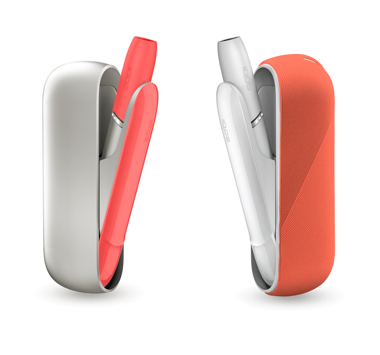 Quatro dispositivos IQOS 3 DUO, com acesórios coloridos