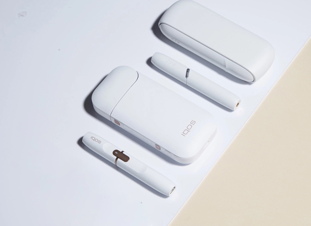 All IQOS equipments in a table.