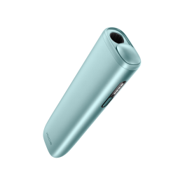 Dispositivo IQOS ILUMA i ONE Azul Claro, na vertical, orientado para a direita
