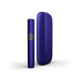 Dispositivo IQOS ILUMA i Roxo e carregador de bolso, na vertical e paralelos.
